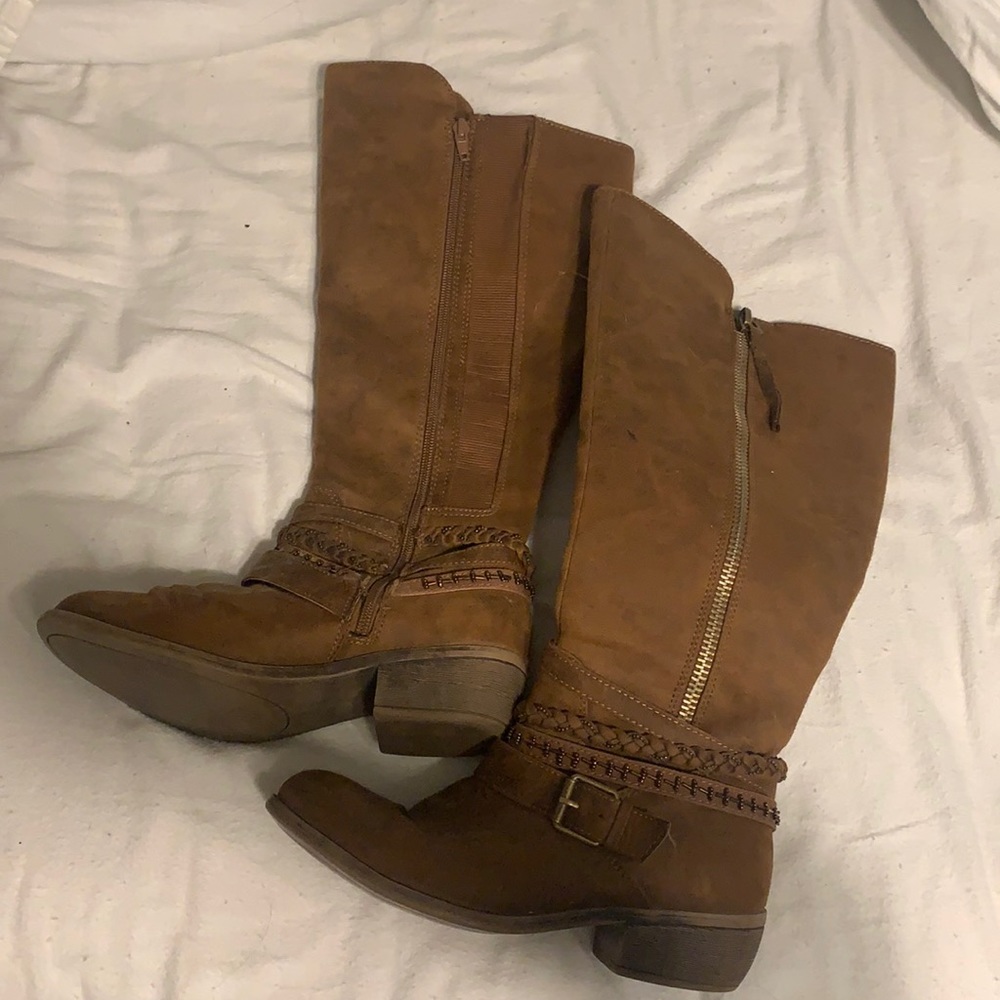 Below knee boots